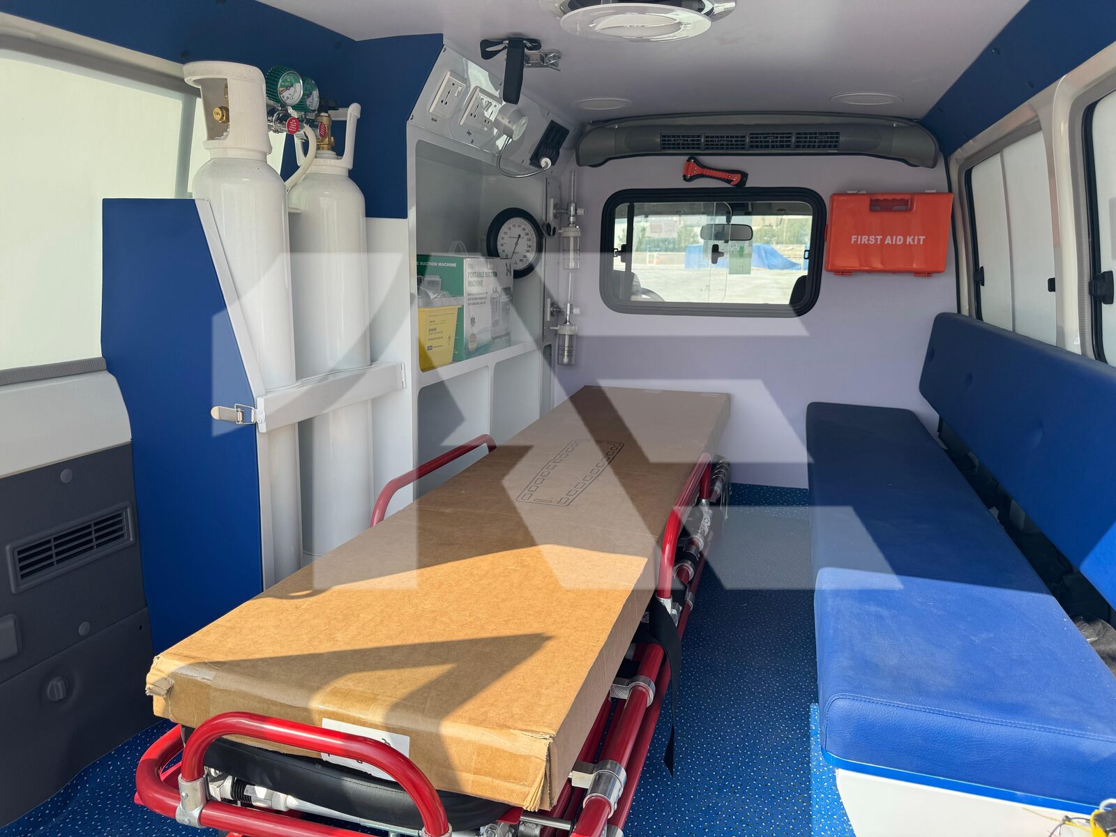 Toyota LC78 Mobile Ambulance Unit photo 25