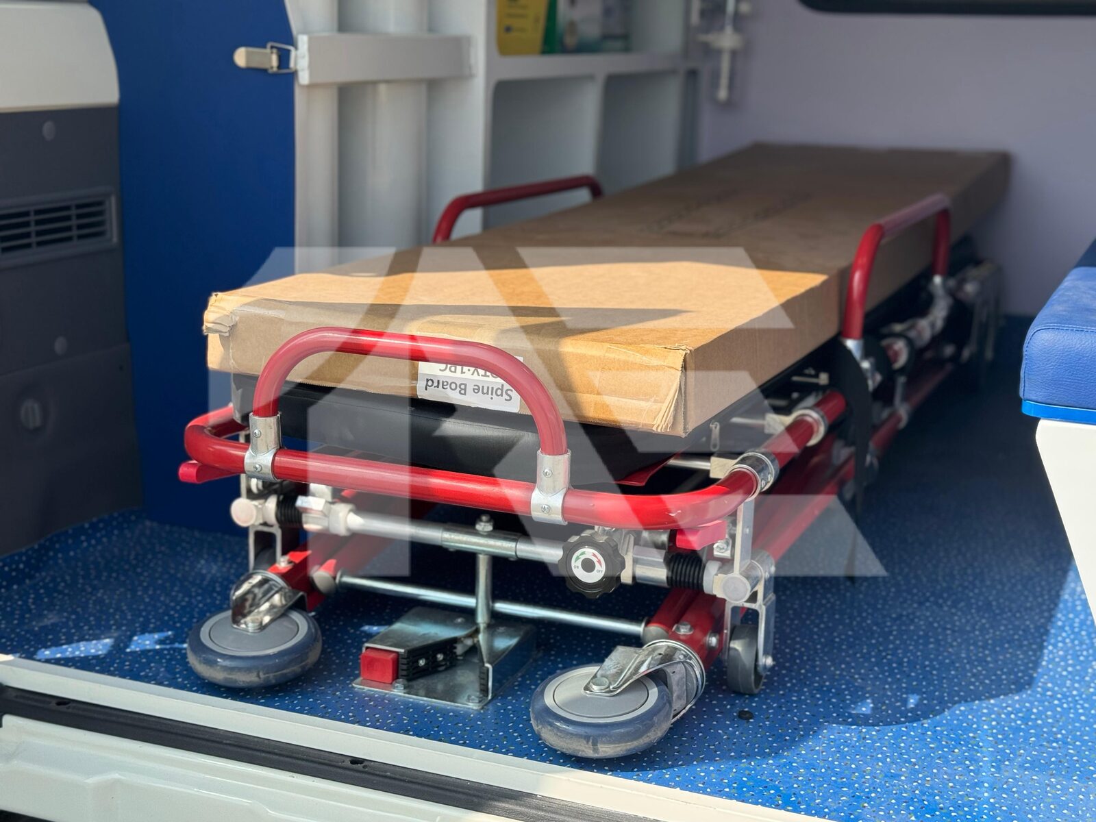 Toyota LC78 Mobile Ambulance Unit photo 27