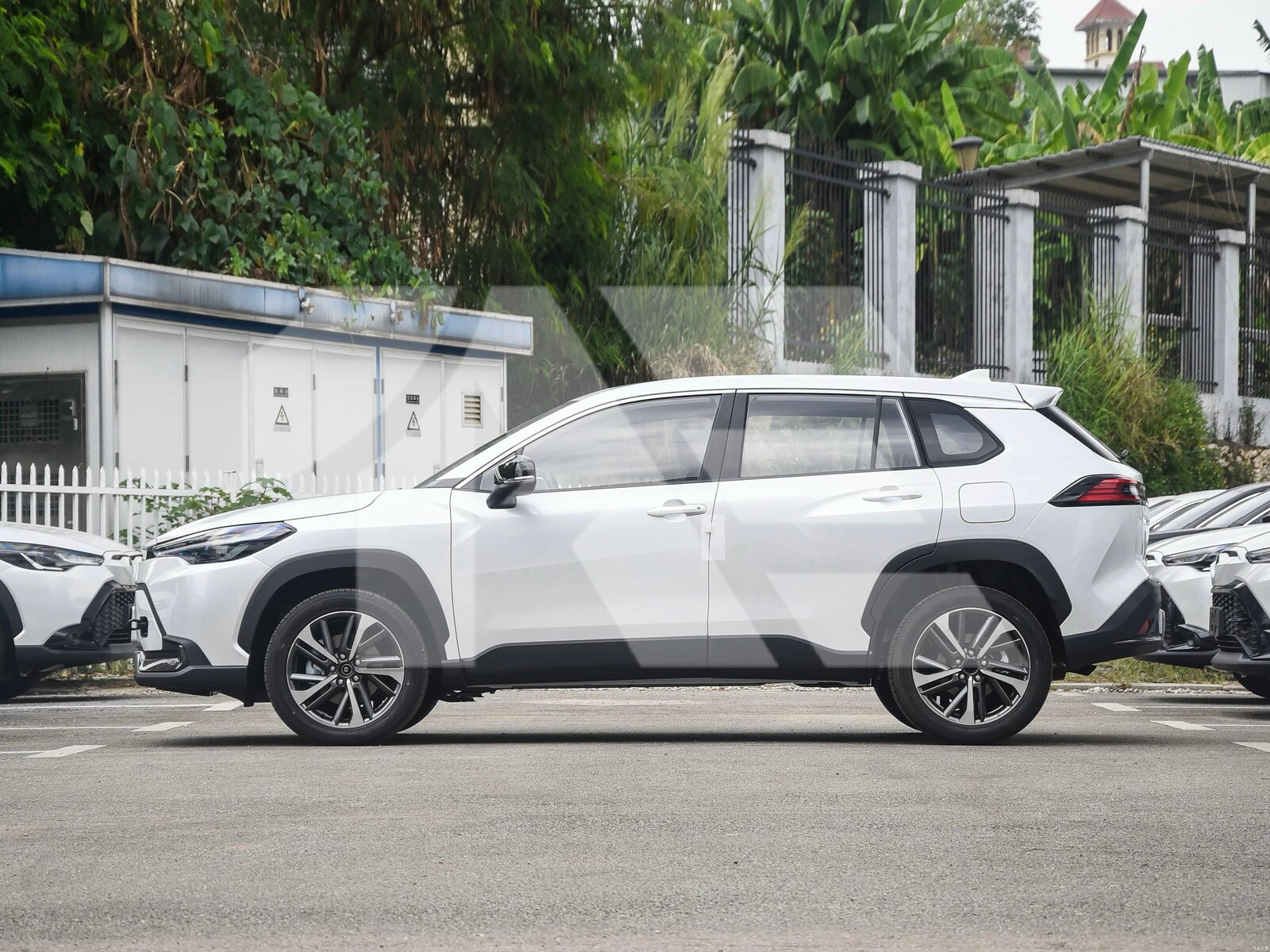 Toyota Frontlander photo 8