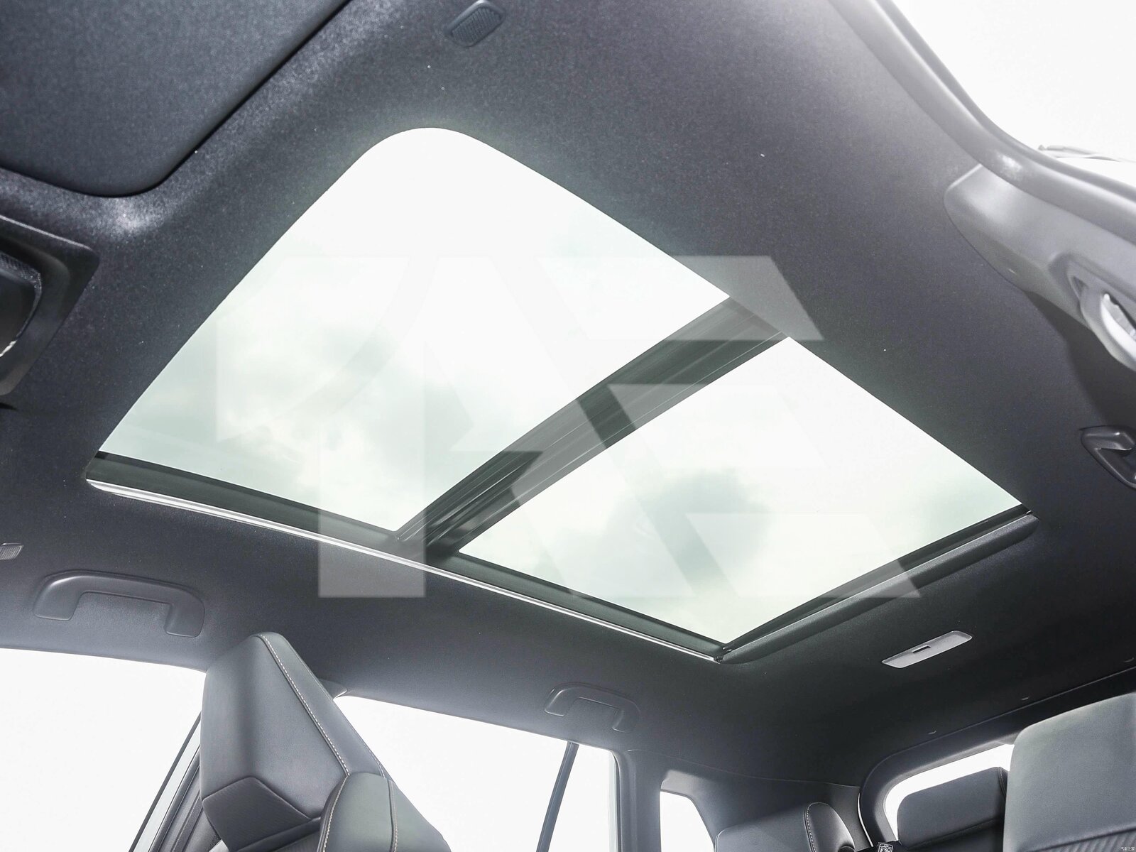 Toyota Frontlander photo 21