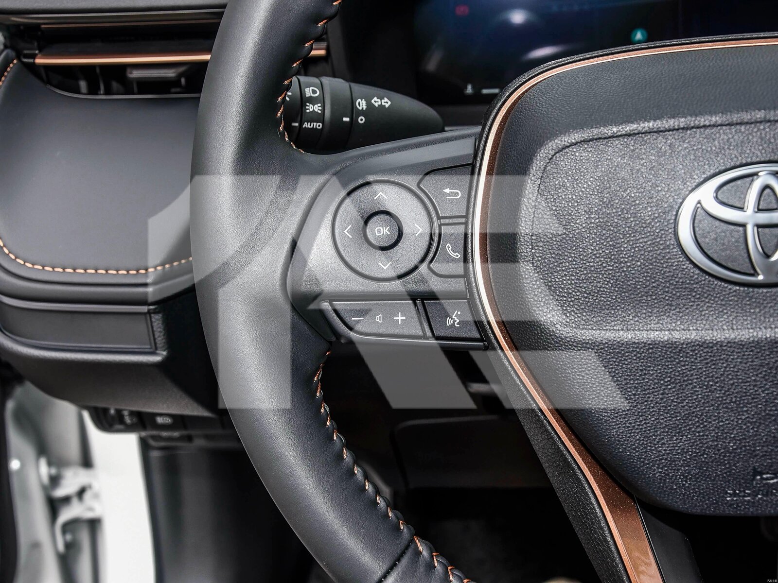 Toyota Frontlander photo 30