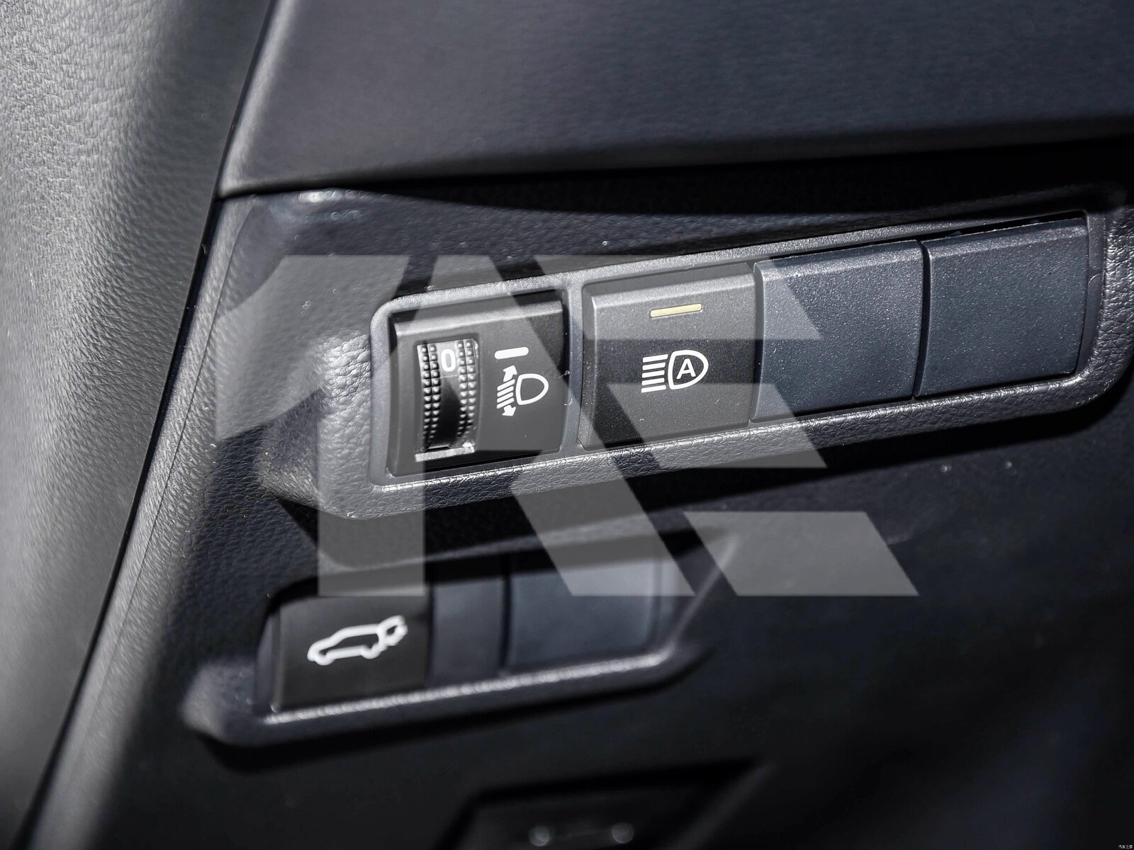 Toyota Frontlander photo 34
