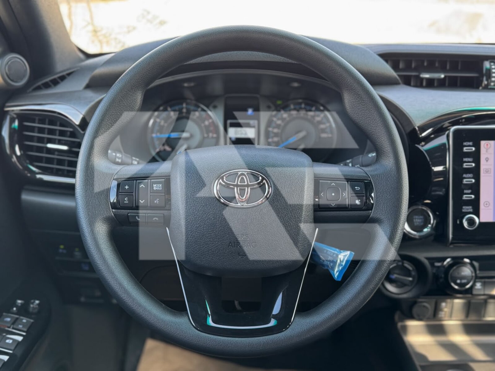 Toyota Hilux Adventure photo 21