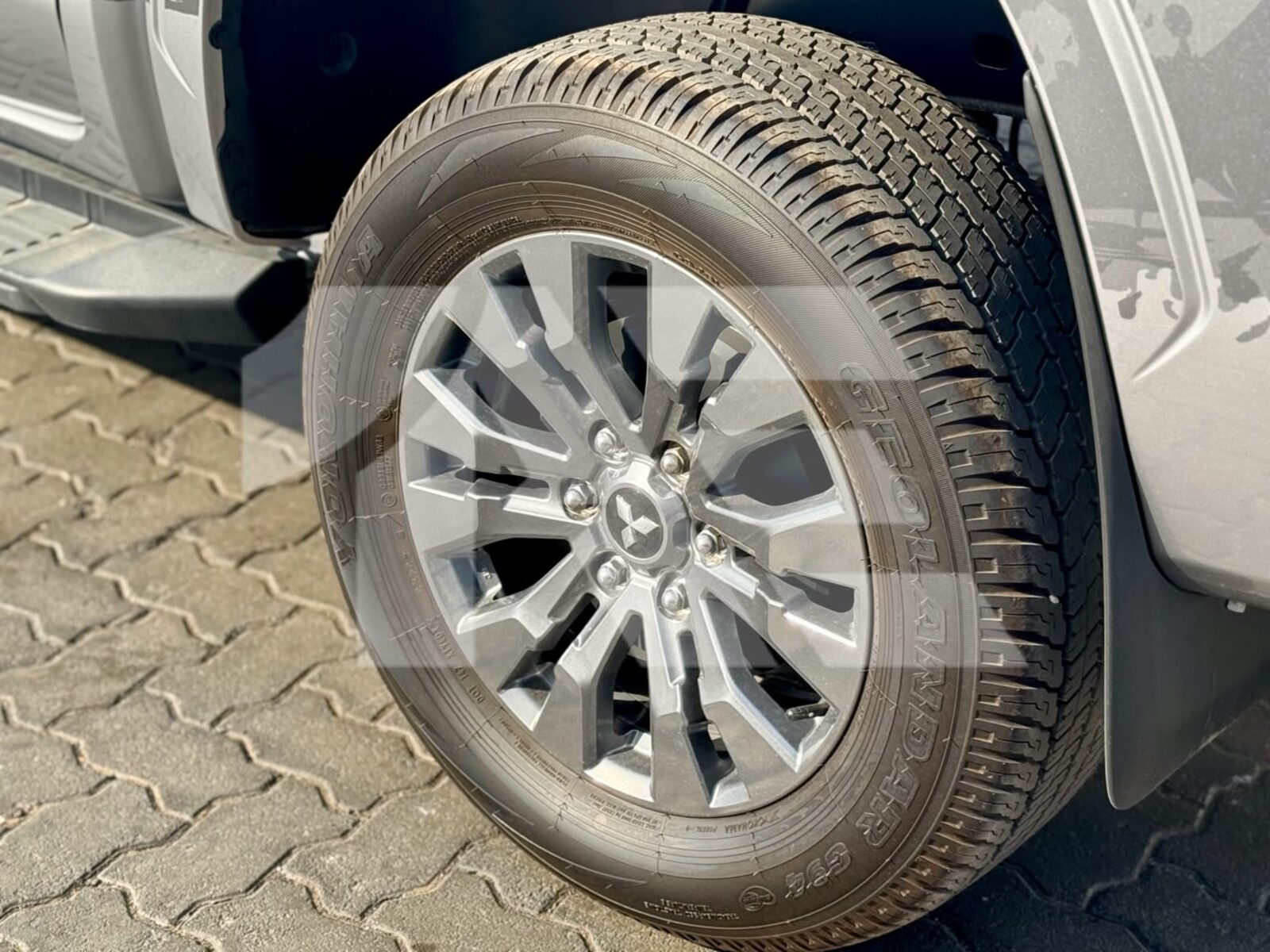 Mitsubishi L200 GLS photo 10
