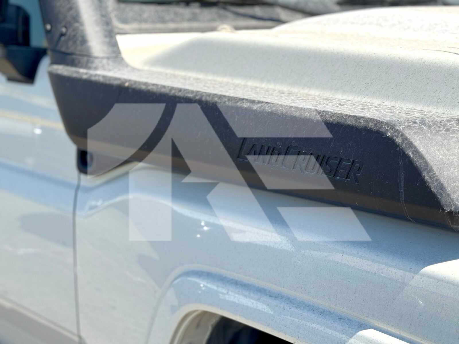 Toyota Land Cruiser LC76 photo 5