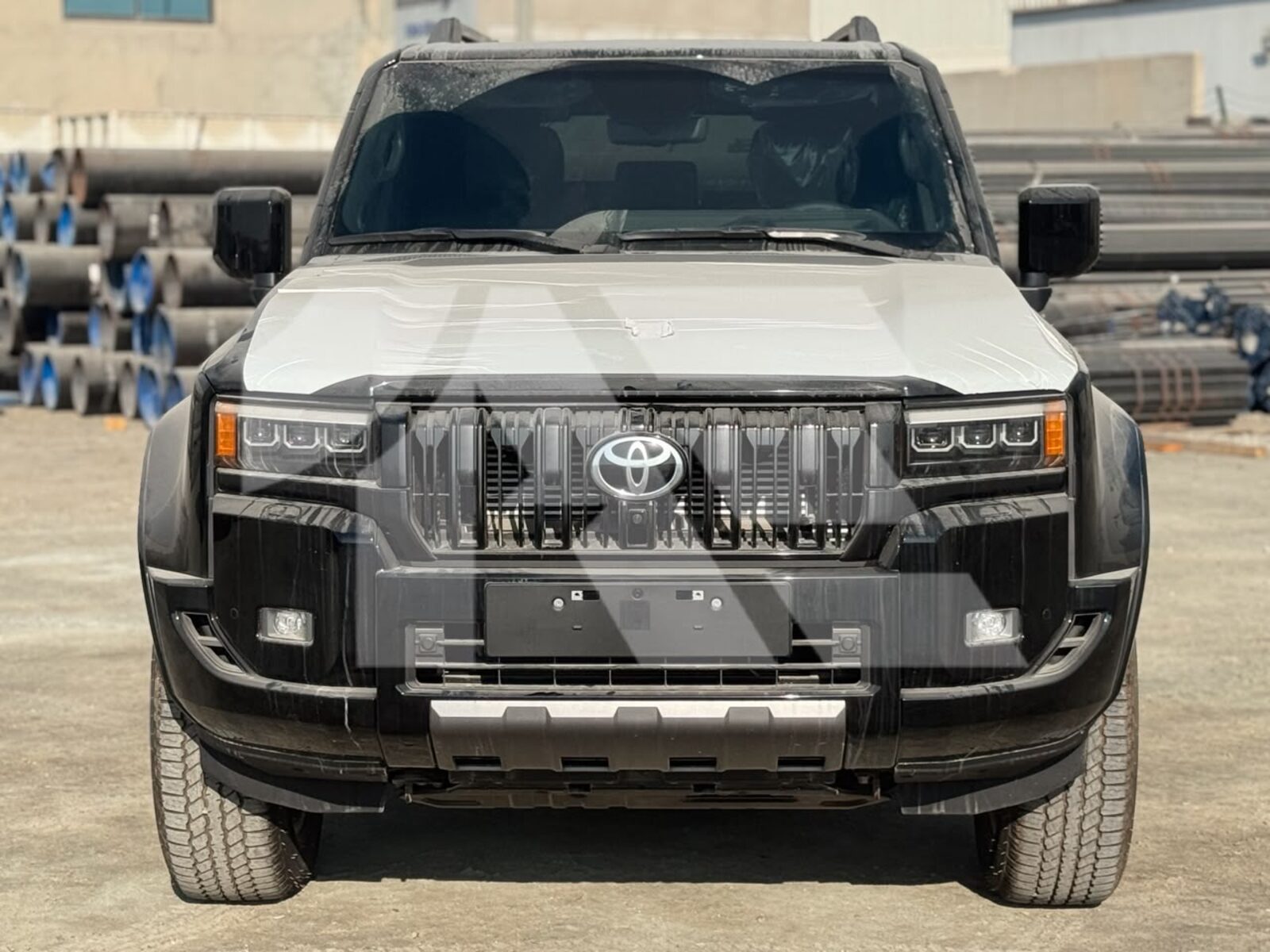 Toyota Land Cruiser Prado Premium photo 2