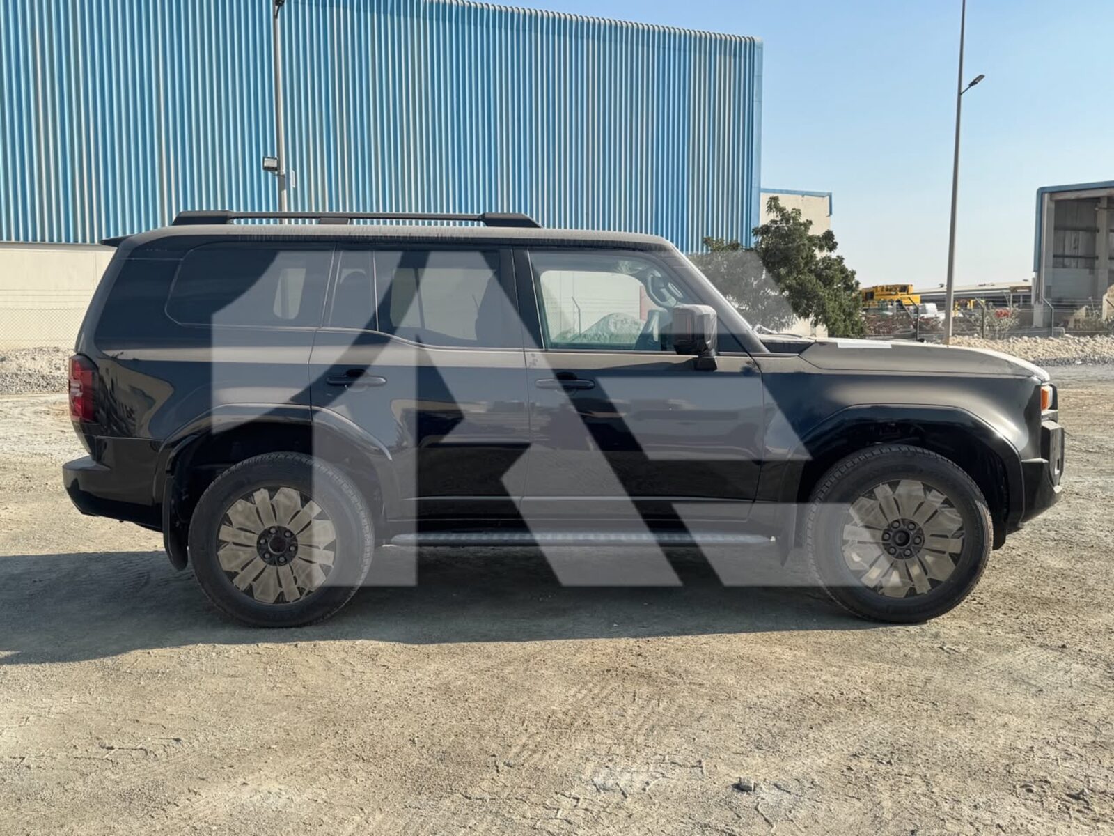 Toyota Land Cruiser Prado Premium photo 4
