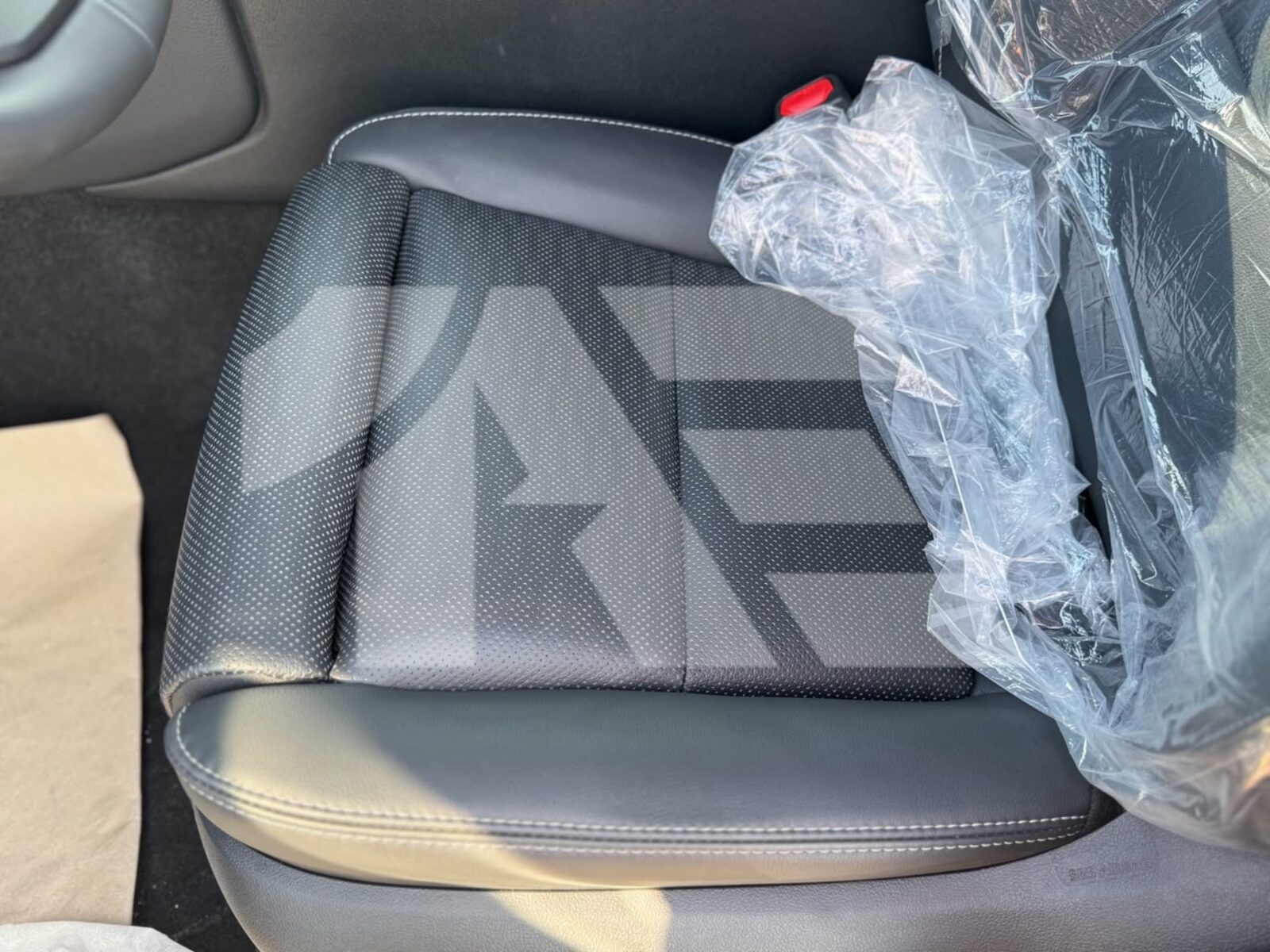 Toyota Land Cruiser Prado Premium photo 13