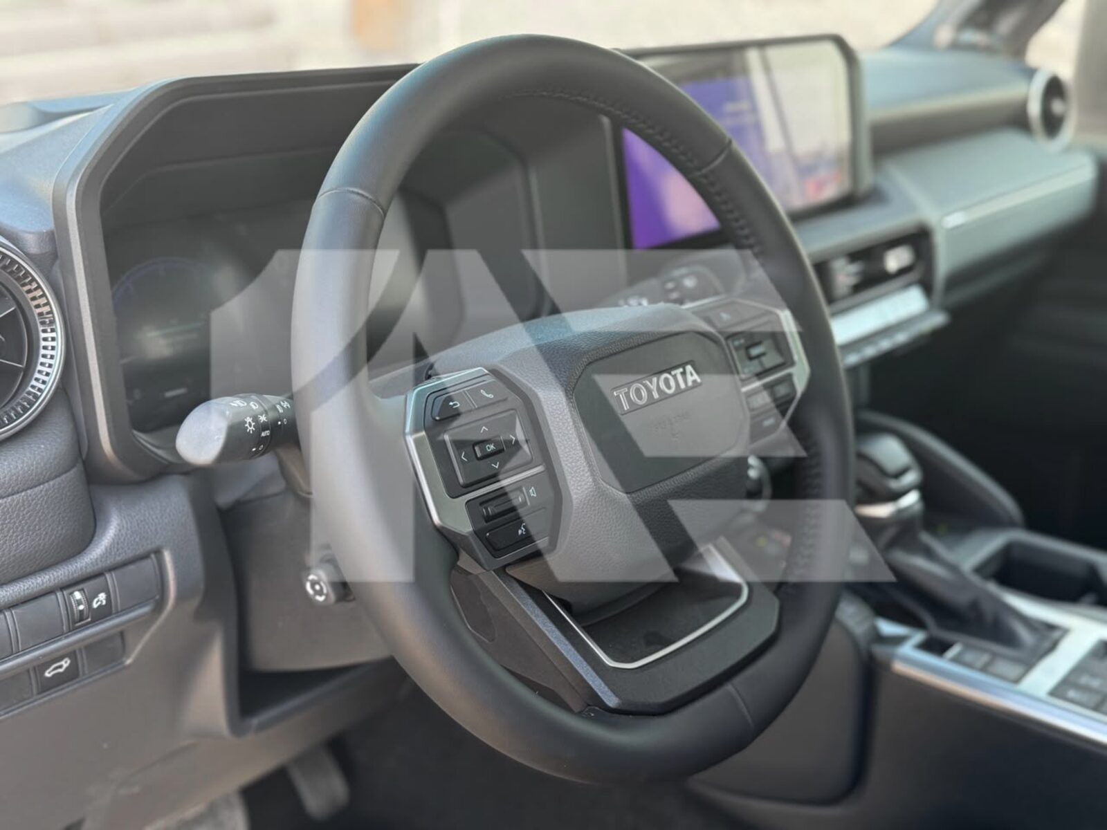 Toyota Land Cruiser Prado Premium photo 16