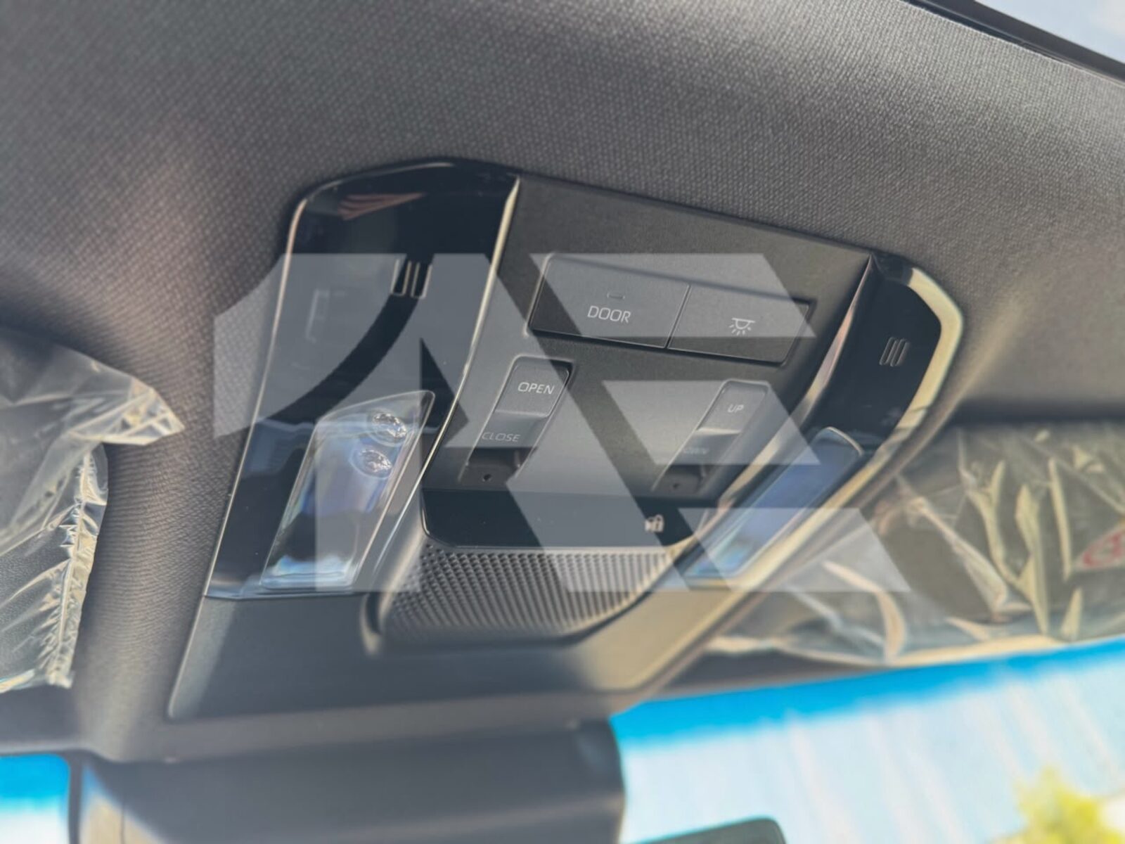 Toyota Land Cruiser Prado Premium photo 19