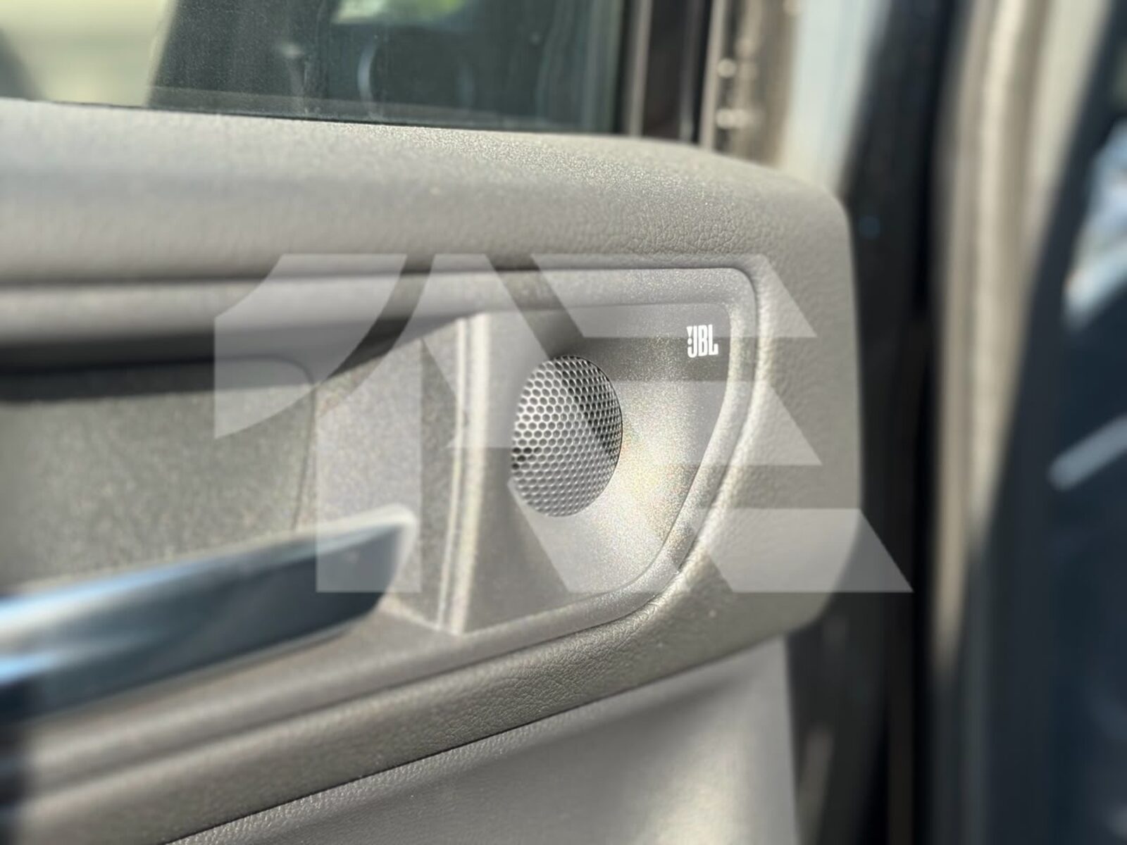 Toyota Land Cruiser Prado Premium photo 29