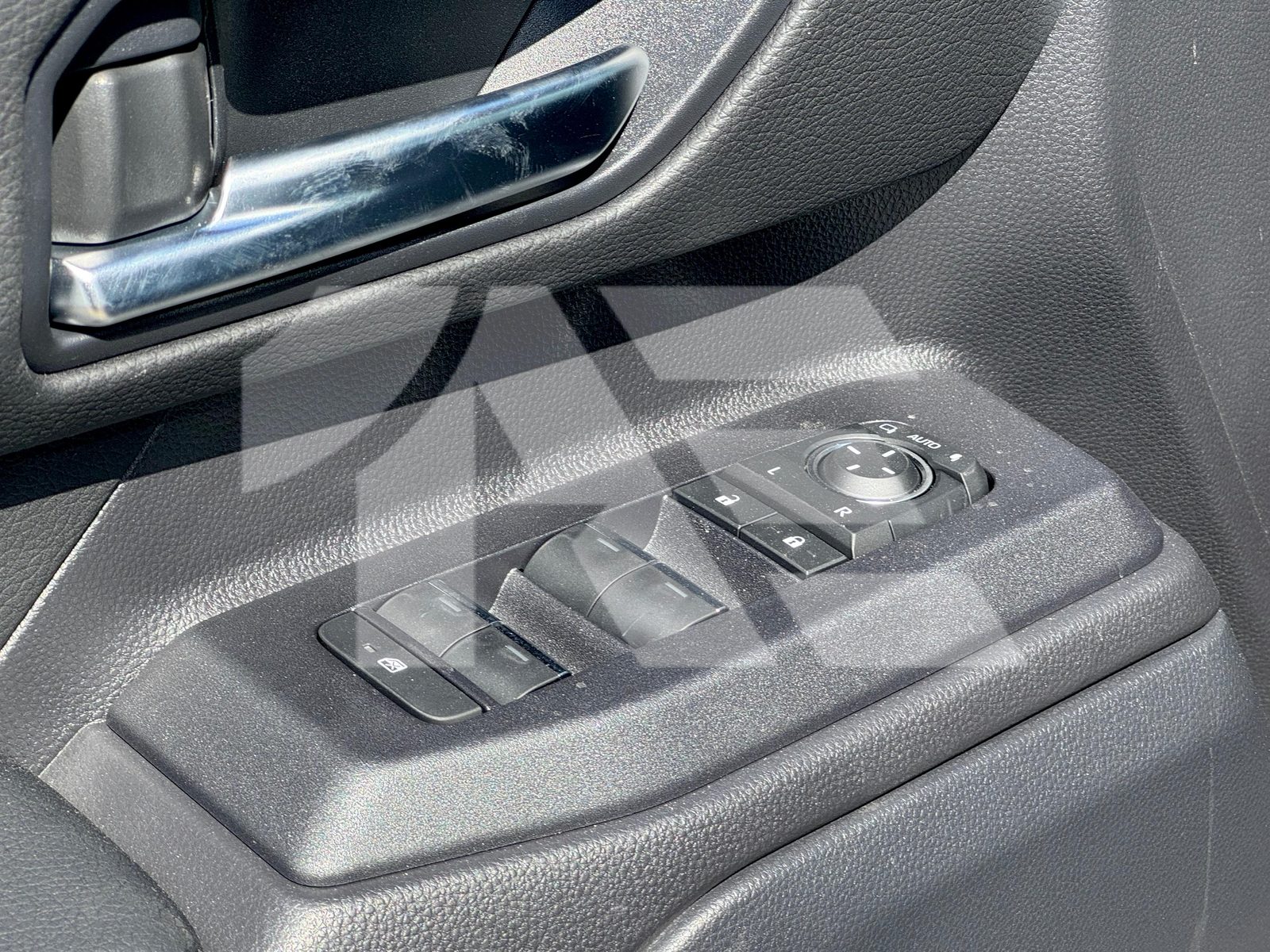 Toyota Land Cruiser Prado TXL photo 15