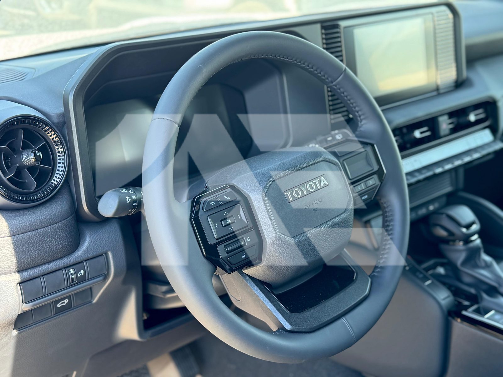 Toyota Land Cruiser Prado TXL photo 19