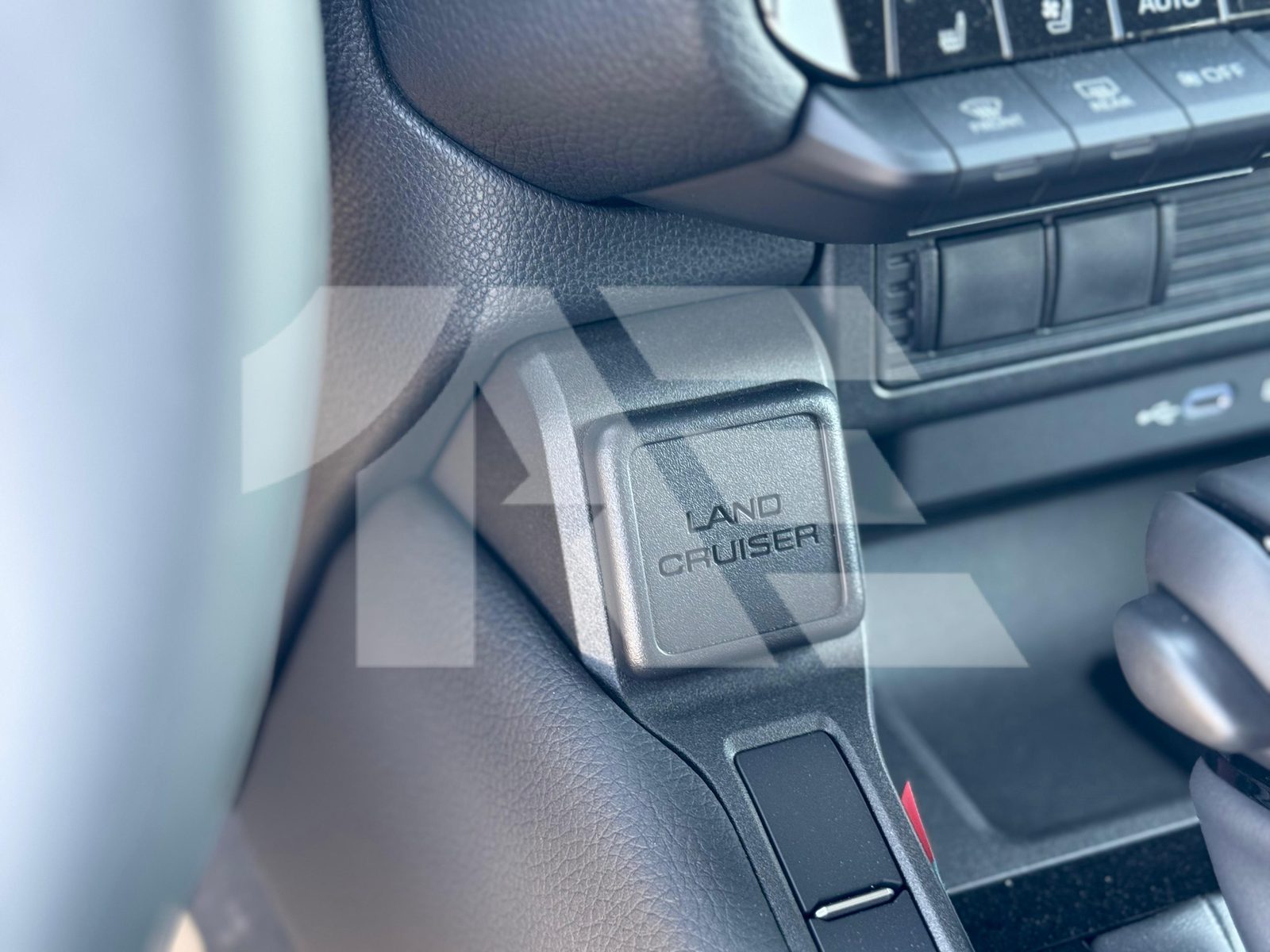 Toyota Land Cruiser Prado TXL photo 23