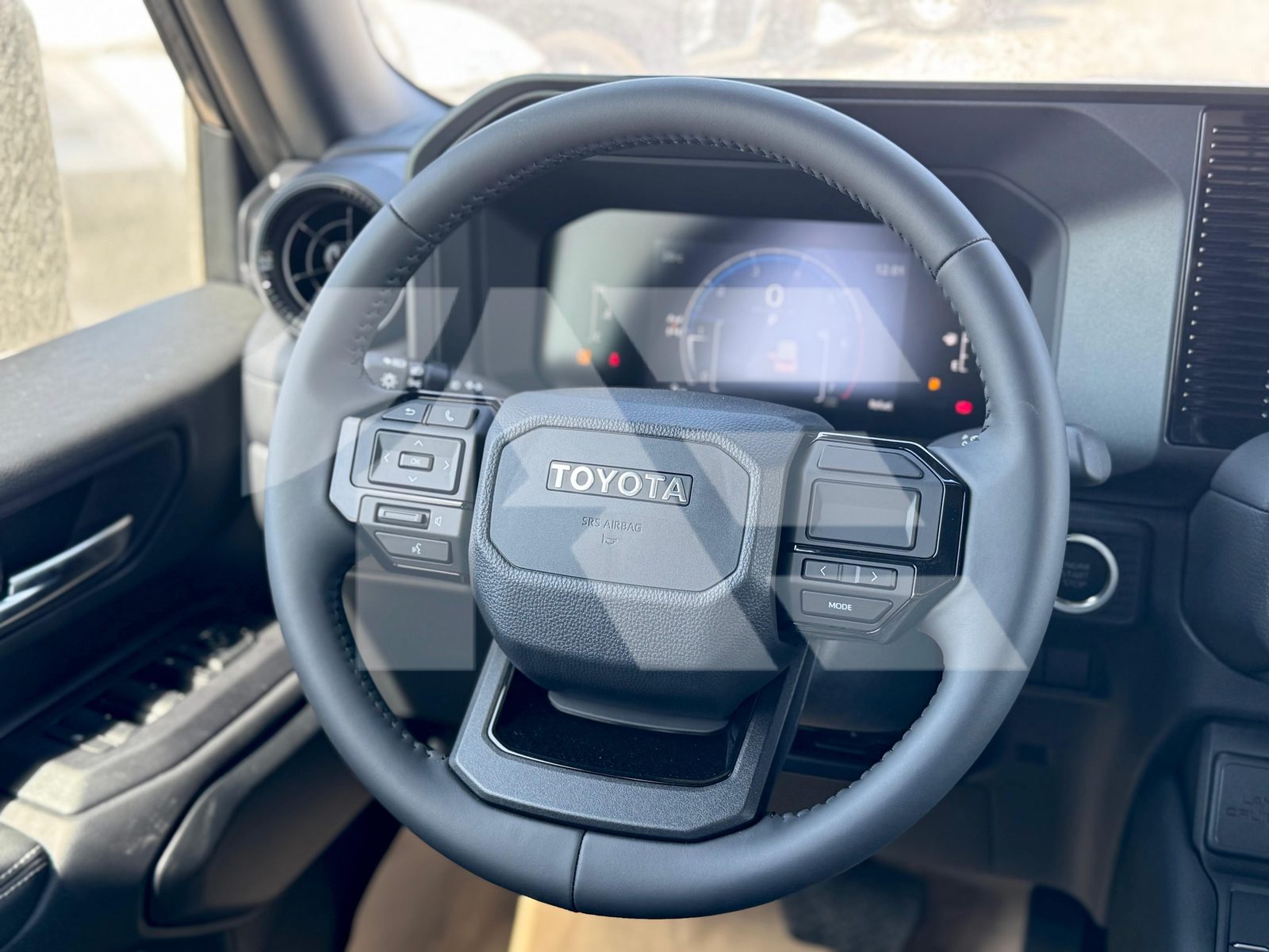 Toyota Land Cruiser Prado TXL photo 28