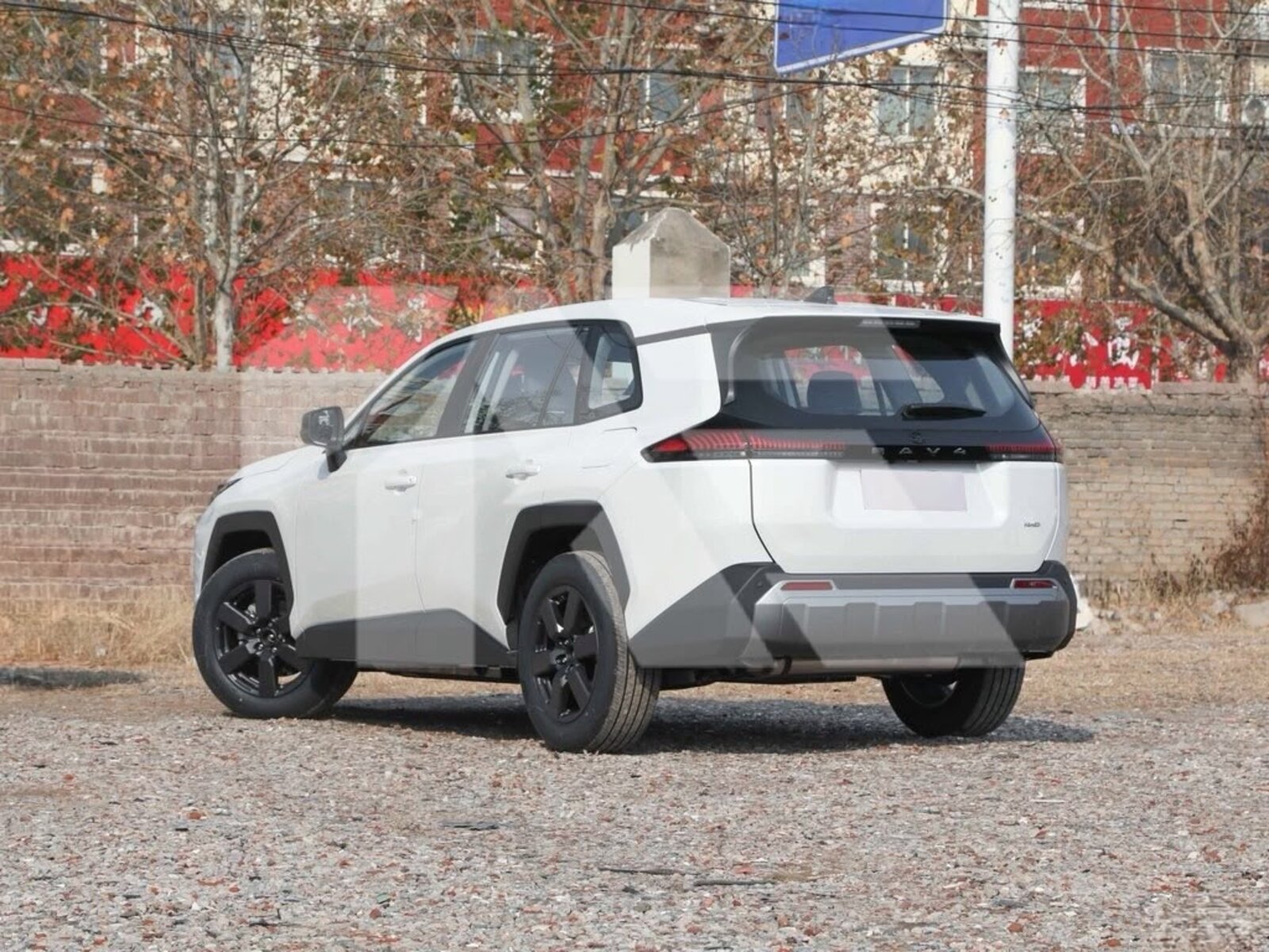 Toyota RAV4 Luxury photo 7
