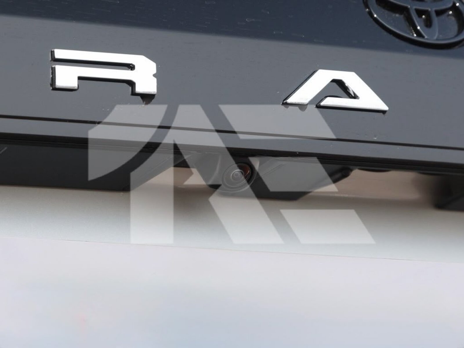 Toyota RAV4 Luxury photo 12
