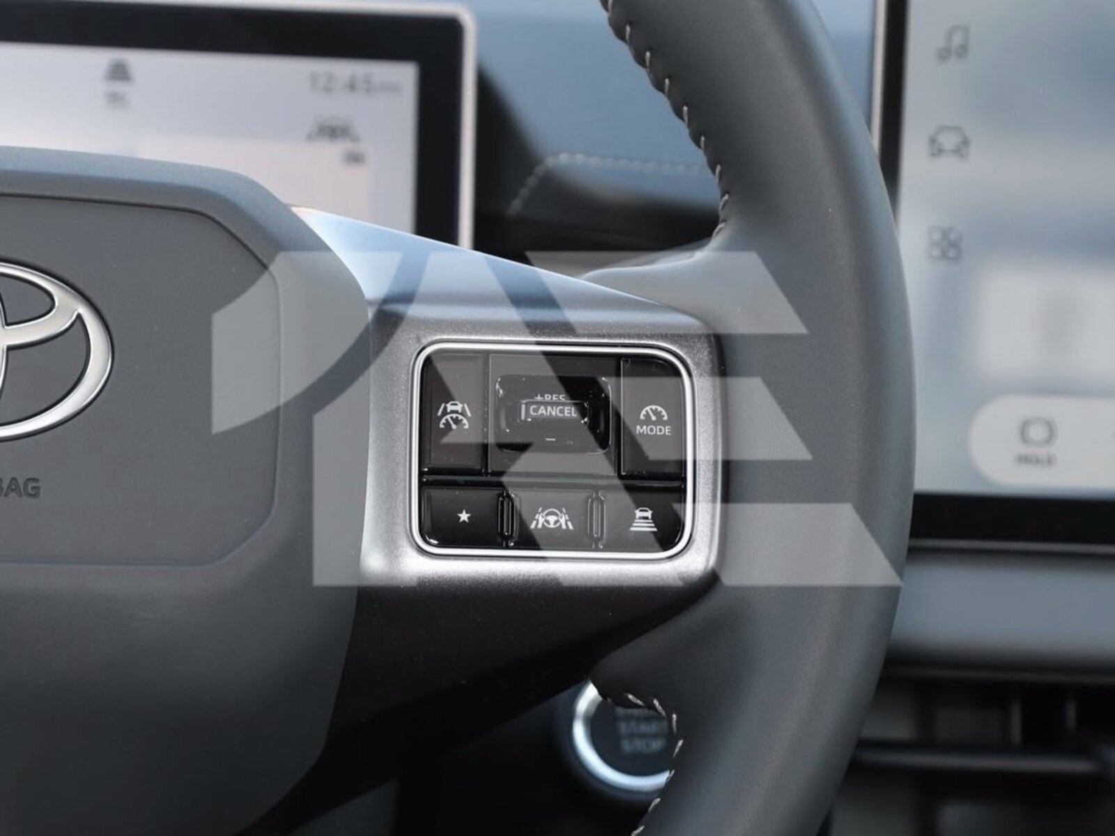 Toyota RAV4 Luxury photo 25