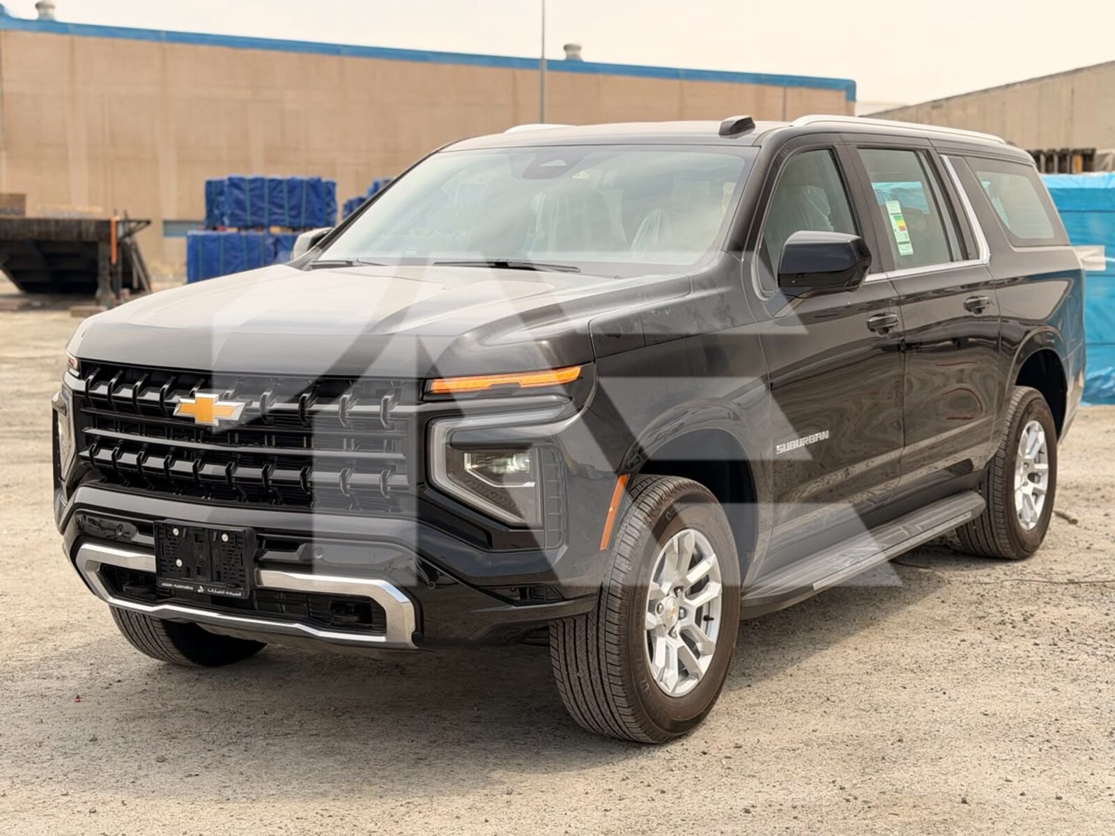 Chevrolet Suburban LS photo 1