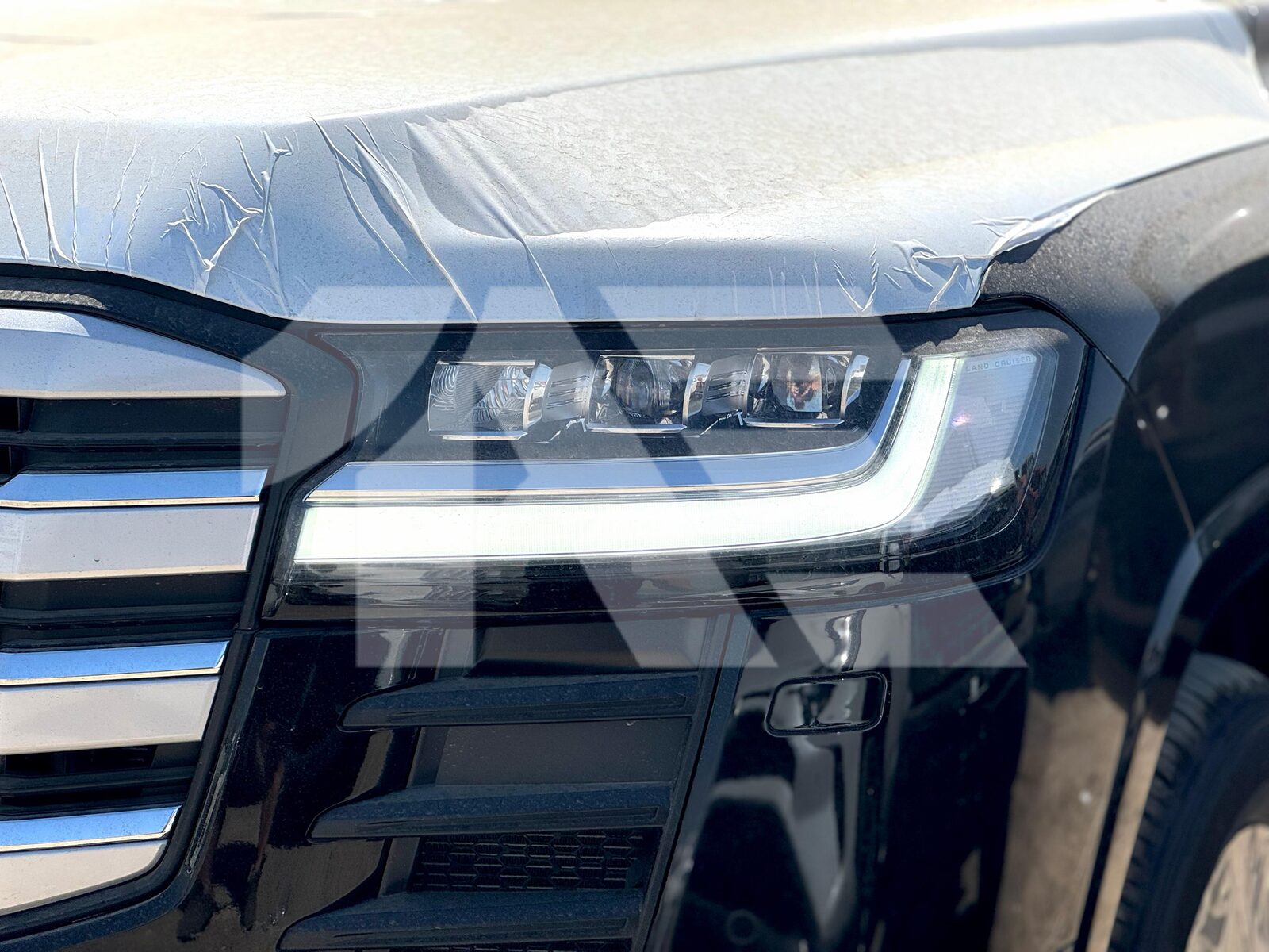 Toyota Land Cruiser VXR photo 4