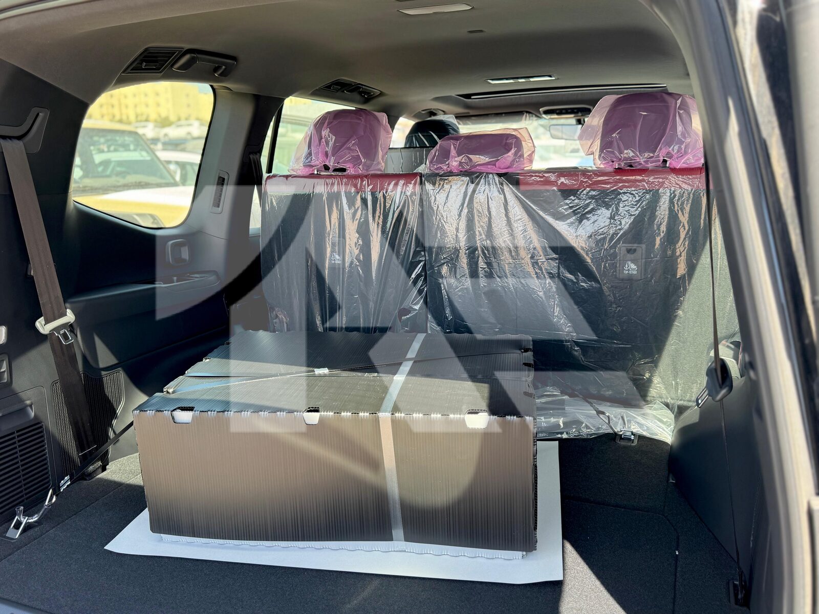 Toyota Land Cruiser VXR photo 35